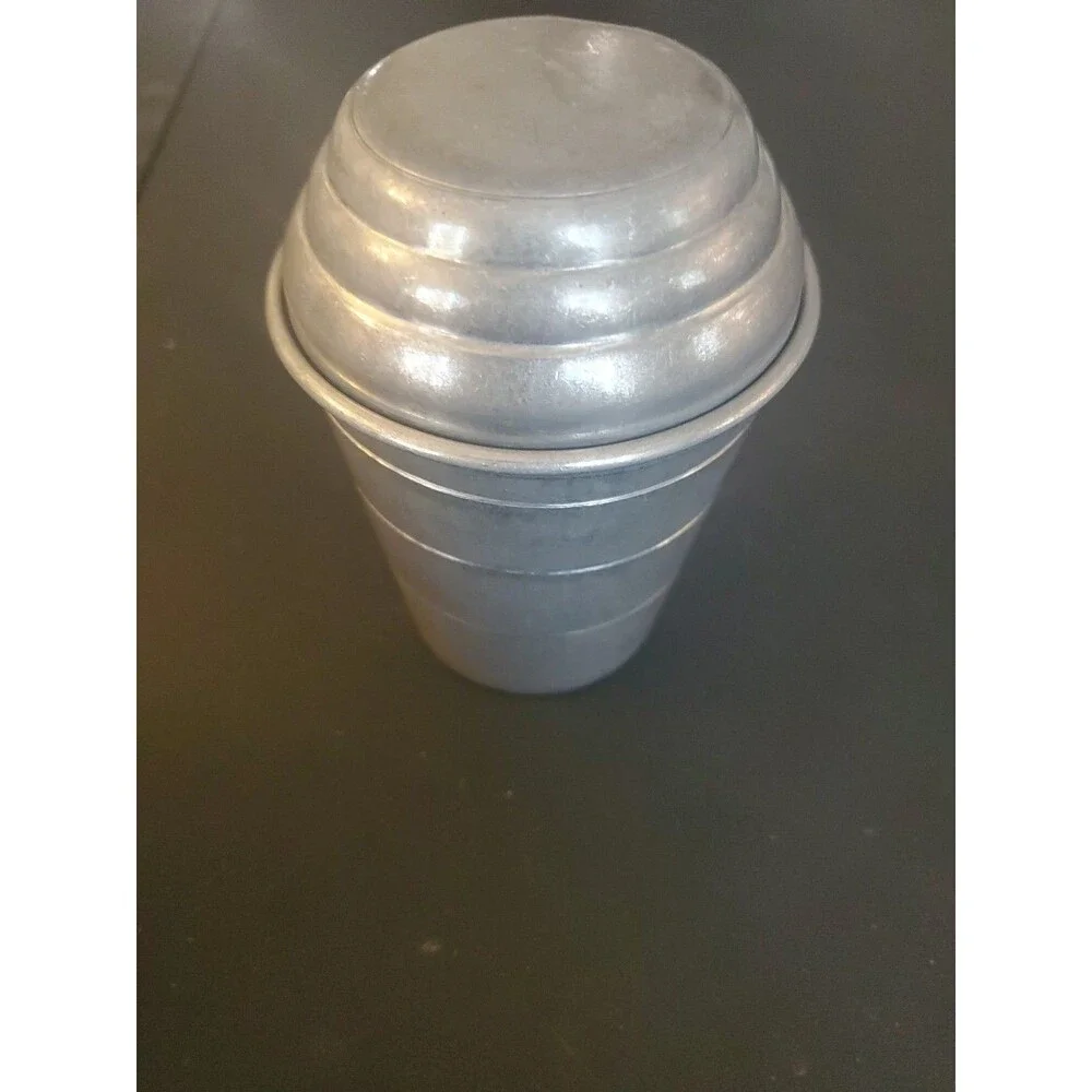 Mirro Vintage Aluminum Measuring Cup Shaker With Lid 1 Cup 2623M